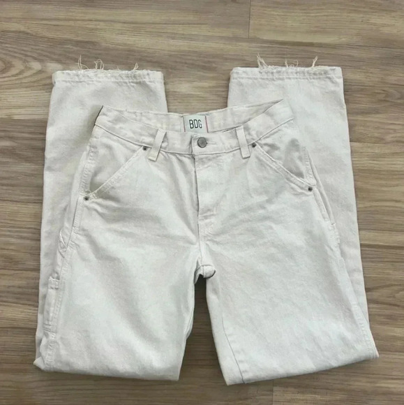 BDG Off White Cargo Jeans Size 26 - Picture 1 of 9